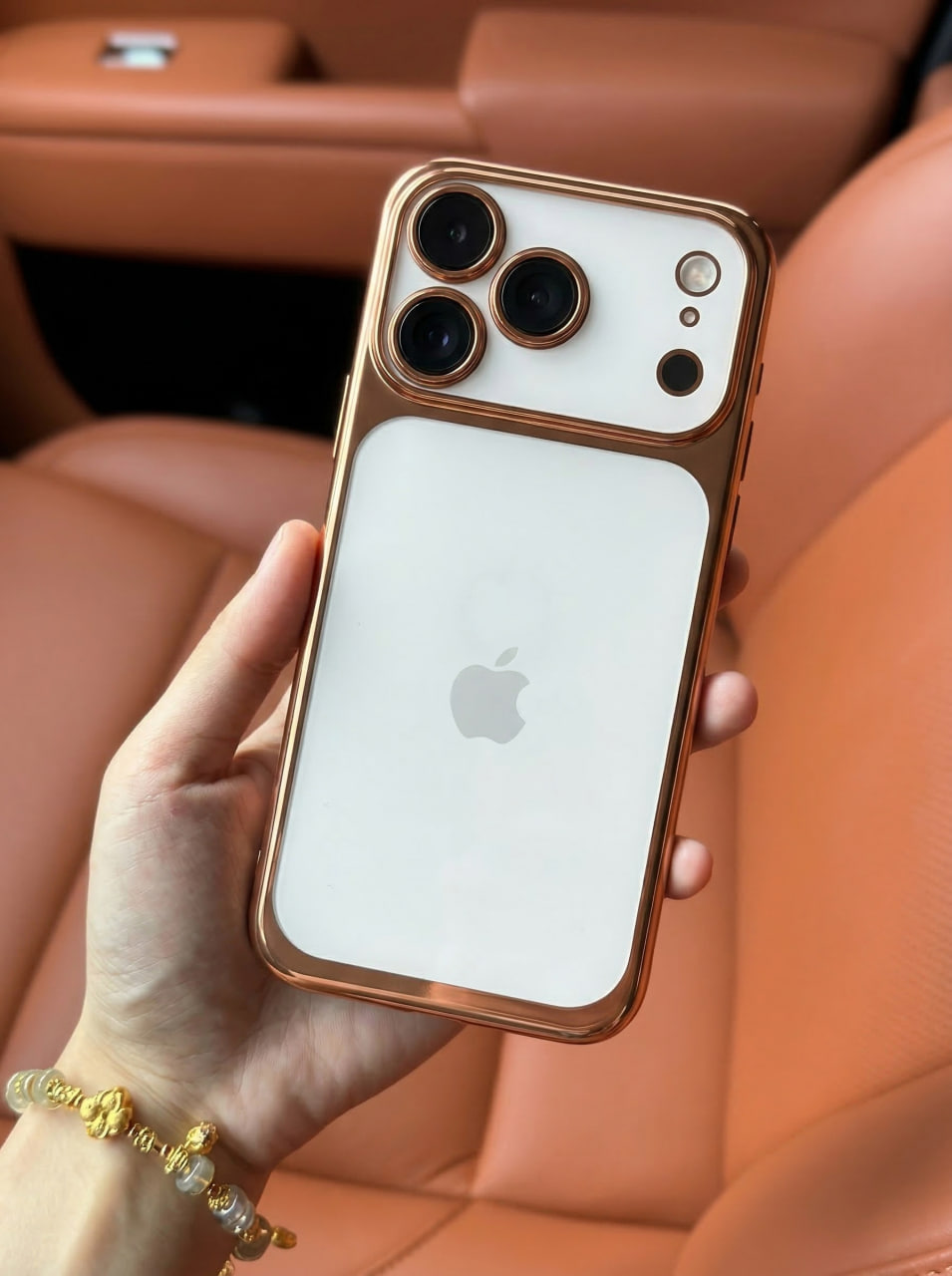 Чехол для iPhone 15 Pro Хромированные грани